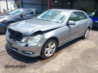 2010 Mercedes-Benz E 350 Luxury с VIN WDDHF5GB6AA252536, выставлен на аукционе IAAI как лот 42396716 с пробегом 121 275 миль миль и . История ставок и продаж доступна на DreamBid. Изображение 17.