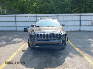 2014 Jeep Cherokee Limited z VIN 1C4PJMDS0EW193320, wystawiony jako IAAI lot #42460895 z przebiegiem 173 263 mil mil oraz . Historia ofert i sprzedaży dostępna na DreamBid. Obrazek 12.