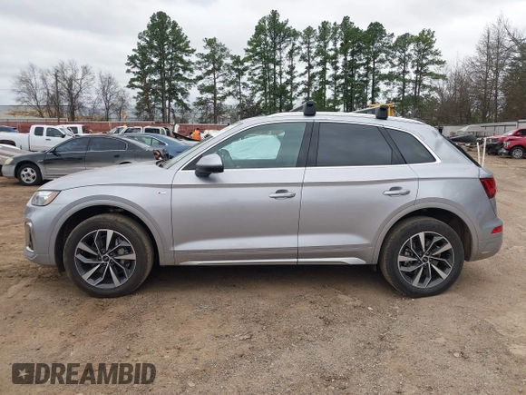 2024 Audi Q5 S line Premium Plus with VIN WA1EAAFY0R2083723, listed as a IAAI auction lot 41746336 with 24,190 mi miles. Bid and sale history available at carsss.com. Image 14.