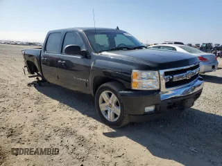 2008 Chevrolet Silverado 1500 1LT with VIN 2GCEC13J281190326, listed as a Copart auction lot 46140375 with 231,884 mi miles and Salvage Title. Bid and sale history available at DreamBid. Image 4.