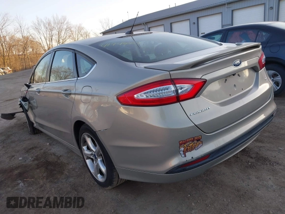 2016 Ford Fusion SE with VIN 3FA6P0H72GR177902, listed as a IAAI auction lot 41747454 with 169,729 mi miles. Bid and sale history available at carsss.com. Image 3.
