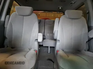 2006 Kia Sedona LX with VIN KNDMB233666079693, listed as a Copart auction lot 44993745 with 187,600 mi miles and Salvage Title. Bid and sale history available at carsss.com. Image 10.