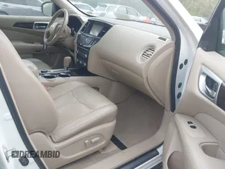 2015 Nissan Pathfinder SL with VIN 5N1AR2MM3FC642427, listed as a IAAI auction lot 42066272 with 137,523 mi miles and . Bid and sale history available at DreamBid. Image 5.