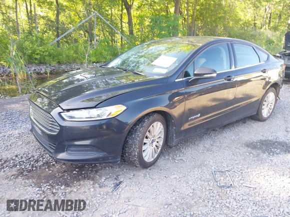 2013 Ford Fusion SE Hybrid с VIN 3FA6P0LU1DR208081, выставлен на аукционе IAAI как лот 42559905 с пробегом 149 340 миль миль и . История ставок и продаж доступна на DreamBid. Изображение 2.