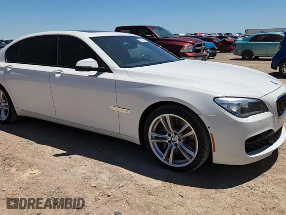 2013 BMW 7 Series 750Li с VIN WBAYE8C59DD134172, выставлен на аукционе Copart как лот 63624785 с пробегом 73 185 миль миль и Списание • Salvage title. История ставок и продаж доступна на DreamBid. Изображение 13.
