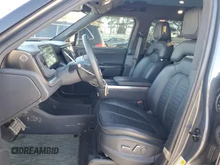 2023 Rivian R1T Adventure z VIN 7FCTGAAA1PN022134, wystawiony jako Copart lot #85545774 z przebiegiem 48 951 mil mil oraz Szkoda całkowita • Salvage title. Historia ofert i sprzedaży dostępna na DreamBid. Obrazek 7.