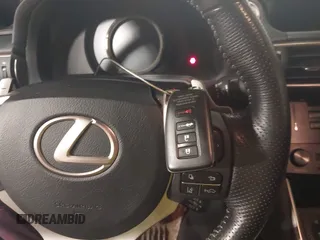 2018 Lexus IS 350 z VIN JTHCZ1D2XJ5014964, wystawiony jako IAAI lot #41722586 z przebiegiem 73 884 mil mil oraz . Historia ofert i sprzedaży dostępna na DreamBid. Obrazek 11.