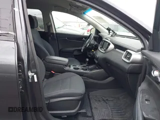 2018 Kia Sorento LX with VIN 5XYPGDA3XJG339502, listed as a IAAI auction lot 41724461 with 58,849 mi miles. Bid and sale history available at carsss.com. Image 5.