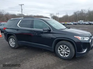 2018 Chevrolet Traverse LT Cloth with VIN 1GNERGKW6JJ204892, listed as a IAAI auction lot 41821372 with 308,738 mi miles. Bid and sale history available at carsss.com. Image 17.