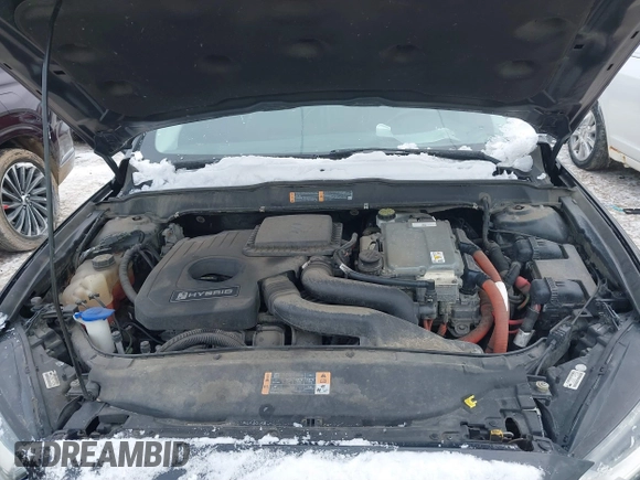 2013 Ford Fusion SE Hybrid with VIN 3FA6P0LU0DR176353, listed as a IAAI auction lot 41591238 with 190,717 mi miles. Bid and sale history available at carsss.com. Image 10.