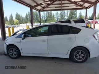 2011 Toyota Prius I with VIN JTDKN3DU7B0319732, listed as a IAAI auction lot 42114036 with 286,315 mi miles. Bid and sale history available at carsss.com. Image 14.