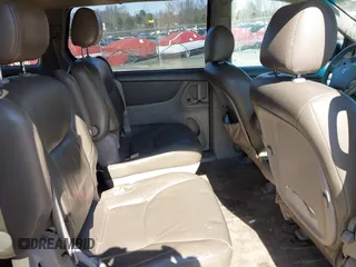 2006 Toyota Sienna LE with VIN 5TDBA23C46S060554, listed as a IAAI auction lot 41791667 with 286,359 mi miles. Bid and sale history available at carsss.com. Image 8.