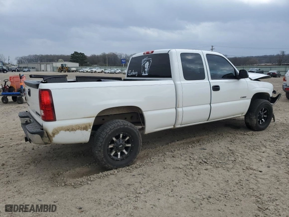 2002 Chevrolet Silverado 1500 LS with VIN 2GCEC19T321241039, listed as a Copart auction lot 49230145 with 144,598 mi miles and Salvage Title. Bid and sale history available at carsss.com. Image 3.