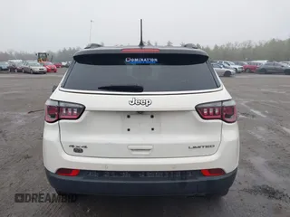 2020 Jeep Compass Limited z VIN 3C4NJDCB0LT233570, wystawiony jako IAAI lot #42182241 z przebiegiem 59 858 mil mil oraz . Historia ofert i sprzedaży dostępna na DreamBid. Obrazek 16.