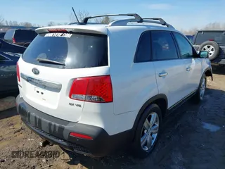 2013 Kia Sorento EX with VIN 5XYKUDA26DG411648, listed as a IAAI auction lot 41878842 with 87,631 mi miles. Bid and sale history available at carsss.com. Image 4.