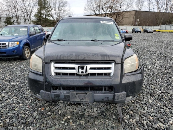 2008 Honda Pilot EX with VIN 5FNYF18488B001635, listed as a Copart auction lot 52784805 with 249,946 mi miles and Clean Title. Bid and sale history available at carsss.com. Image 5.