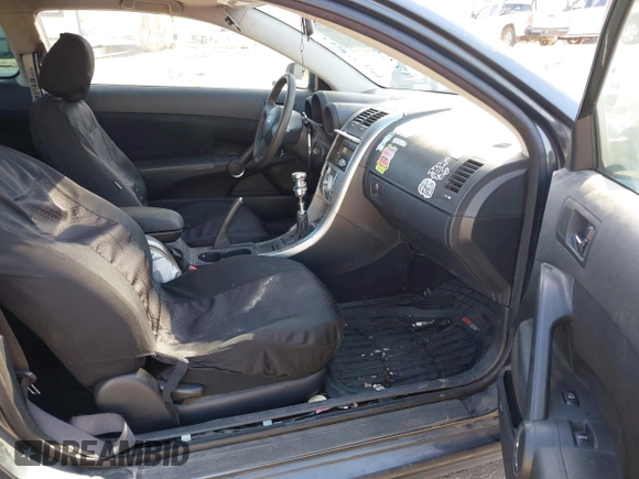 2005 Scion tC z VIN JTKDE167750030271, wystawiony jako IAAI lot #42327407 z przebiegiem 170 452 mil mil oraz . Historia ofert i sprzedaży dostępna na DreamBid. Obrazek 5.