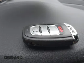 2011 Audi A5 Premium Plus z VIN WAULFAFH2BN020509, wystawiony jako IAAI lot #42381177 z przebiegiem 132 106 mil mil oraz . Historia ofert i sprzedaży dostępna na DreamBid. Obrazek 11.