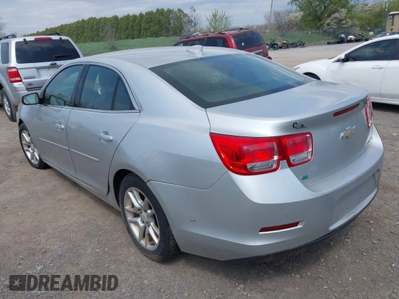 2015 Chevrolet Malibu LT with VIN 1G11C5SL3FU127044, listed as a IAAI auction lot 42142155 with 220,284 mi miles and . Bid and sale history available at DreamBid. Image 3.