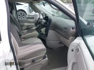2006 Dodge Grand Caravan SXT z VIN 2D4GP44L56R883696, wystawiony jako IAAI lot #41899580 z przebiegiem 127 874 mil mil oraz . Historia ofert i sprzedaży dostępna na DreamBid. Obrazek 5.