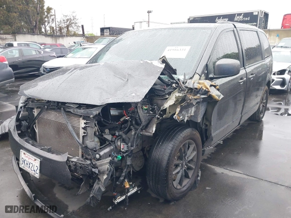 2019 Dodge Grand Caravan GT with VIN 2C4RDGEG1KR693776, listed as a IAAI auction lot 41916331 with 113,425 mi miles. Bid and sale history available at carsss.com. Image 18.