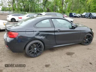 2018 BMW 2 Series 230i xDrive z VIN WBA2J3C52JVA52300, wystawiony jako Copart lot #54372704 z przebiegiem 42 919 mil mil oraz Nie do naprawy • Non repairable. Historia ofert i sprzedaży dostępna na DreamBid. Obrazek 3.