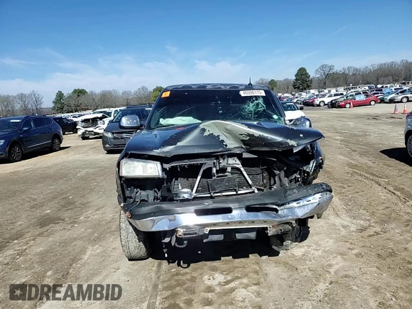 2003 Chevrolet Silverado 1500 with VIN 2GCEK19T731311968, listed as a Copart auction lot 46598115 with 375,441 mi miles and Clean Title. Bid and sale history available at carsss.com. Image 10.