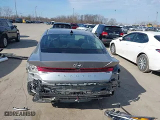 2021 Hyundai Elantra SE with VIN 5NPLL4AG1MH019074, listed as a IAAI auction lot 41755879 with 22,972 mi miles. Bid and sale history available at carsss.com. Image 17.