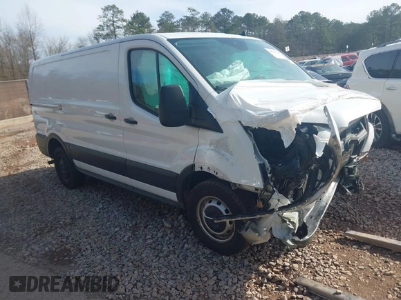 2022 Ford Transit Cargo with VIN 1FTYE1Y88NKA67543, listed as a IAAI auction lot 41540739 with 61,099 mi miles. Bid and sale history available at carsss.com. Image 1.