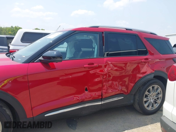 2025 Ford Explorer with VIN 1FMUK8HH4SGB44547, listed as a IAAI auction lot 42427779 with 3,008 mi miles and . Bid and sale history available at DreamBid. Image 14.