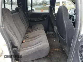 2000 Dodge Dakota Sport with VIN 1B7GG2AN2YS794418, listed as a Copart auction lot 85049154 with 165,444 mi miles and Salvage Title. Bid and sale history available at carsss.com. Image 10.
