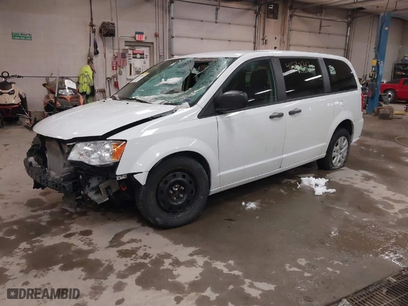 2019 Dodge Grand Caravan SE with VIN 2C4RDGBG7KR805713, listed as a IAAI auction lot 41590543 with 109,221 mi miles. Bid and sale history available at carsss.com. Image 2.