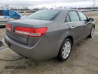 2010 Lincoln MKZ with VIN 3LNHL2GC7AR623621, listed as a Copart auction lot 50513235 with 60,127 mi miles and Salvage Title. Bid and sale history available at carsss.com. Image 3.