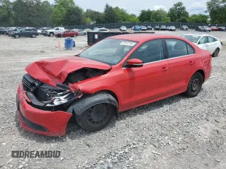 2013 Volkswagen Jetta SE z VIN 3VWDP7AJ1DM216131, wystawiony jako Copart lot #57612145 z przebiegiem 124 220 mil mil oraz Szkoda całkowita • Salvage title. Historia ofert i sprzedaży dostępna na DreamBid. Obrazek 1.