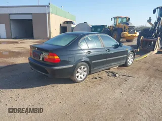 2002 BMW 3 Series 325i with VIN WBAEV33442PD55190, listed as a IAAI auction lot 41838076 with 119,255 mi miles. Bid and sale history available at carsss.com. Image 4.