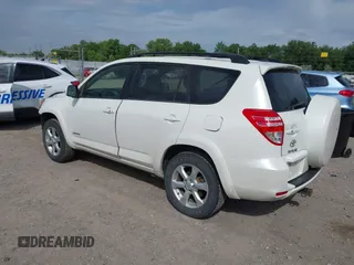2012 Toyota RAV4 Limited z VIN JTMDF4DV5C5058092, wystawiony jako IAAI lot #42322172 z przebiegiem 216 601 mil mil oraz . Historia ofert i sprzedaży dostępna na DreamBid. Obrazek 3.
