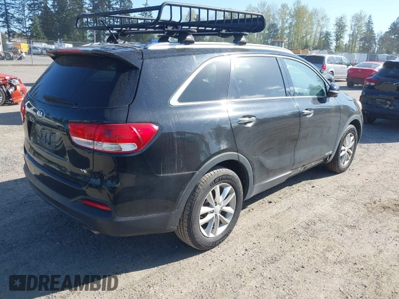 2018 Kia Sorento LX V6 with VIN 5XYPGDA58JG403974, listed as a IAAI auction lot 41233326 with 58,099 mi miles. Bid and sale history available at carsss.com. Image 4.