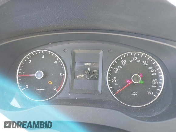 2013 Volkswagen Jetta TDI w/Premium/Nav with VIN 3VWLL7AJXDM392313, listed as a IAAI auction lot 42370151 with 98,618 mi miles and . Bid and sale history available at DreamBid. Image 7.