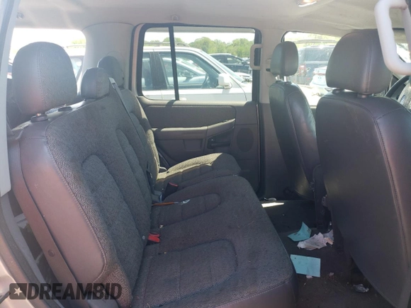 2004 Ford Explorer XLS z VIN 1FMZU72K44ZA66745, wystawiony jako Copart lot #55934795 z przebiegiem Nie podano mil oraz Szkoda całkowita • Salvage title. Historia ofert i sprzedaży dostępna na DreamBid. Obrazek 10.