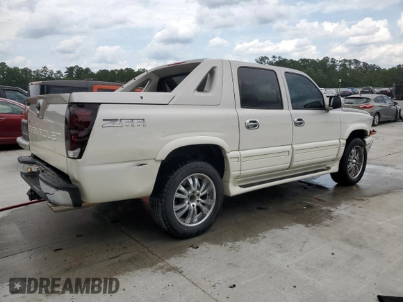 2005 Chevrolet Avalanche LT with VIN 3GNEC12Z05G182310, listed as a Copart auction lot 57424735 with 284,130 mi miles and Salvage title. Bid and sale history available at DreamBid. Image 3.