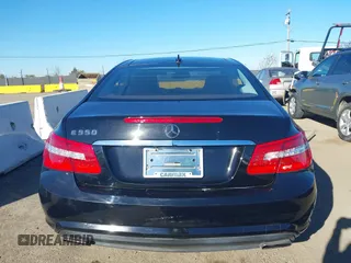 2010 Mercedes-Benz E-Class E 550 with VIN WDDKJ7CBXAF019381, listed as a IAAI auction lot 41392705 with 76,082 mi miles. Bid and sale history available at carsss.com. Image 16.