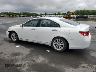 2010 Lexus ES 330 z VIN JTHBK1EG2A2399996, wystawiony jako Copart lot #57297145 z przebiegiem 81 929 mil mil oraz Szkoda całkowita • Salvage title. Historia ofert i sprzedaży dostępna na DreamBid. Obrazek 2.