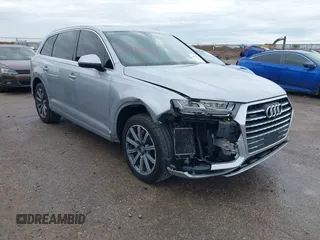2019 Audi Q7 Premium Plus z VIN WA1LAAF73KD040924, wystawiony jako IAAI lot #41897902 z przebiegiem 131 535 mil mil oraz . Historia ofert i sprzedaży dostępna na DreamBid. Obrazek 1.
