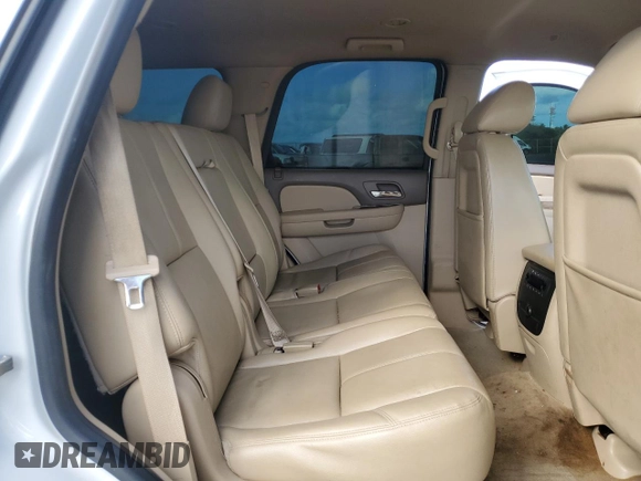 2013 Chevrolet Tahoe LT z VIN 1GNSCBE09DR236224, wystawiony jako Copart lot #47346085 z przebiegiem 92 153 mil mil oraz Szkoda całkowita • Salvage title. Historia ofert i sprzedaży dostępna na DreamBid. Obrazek 12.