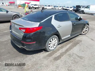 2015 Kia Optima EX z VIN 5XXGN4A79FG373483, wystawiony jako IAAI lot #42514913 z przebiegiem 246 487 mil mil oraz . Historia ofert i sprzedaży dostępna na DreamBid. Obrazek 4.