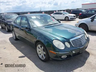 2007 Mercedes-Benz E 350 with VIN WDBUF56X27B010334, listed as a IAAI auction lot 42233993 with 100,780 mi miles and . Bid and sale history available at carsss.com. Image 1.
