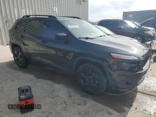 2016 Jeep Cherokee Latitude with VIN 1C4PJMCSXGW119973, listed as a Copart auction lot 54299385 with 132,279 mi miles and Clean Title. Bid and sale history available at carsss.com. Image 4.