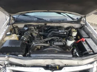 2005 Ford Explorer z VIN 1FMDU75K05UA44083, wystawiony jako Copart lot #81727664 z przebiegiem 236 912 mil mil oraz Nie do naprawy • Non repairable. Historia ofert i sprzedaży dostępna na DreamBid. Obrazek 12.