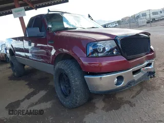 2006 Ford F-150 XL with VIN 1FTRF14506NA75424, listed as a IAAI auction lot 41580902 with 229,696 mi miles. Bid and sale history available at carsss.com. Image 1.