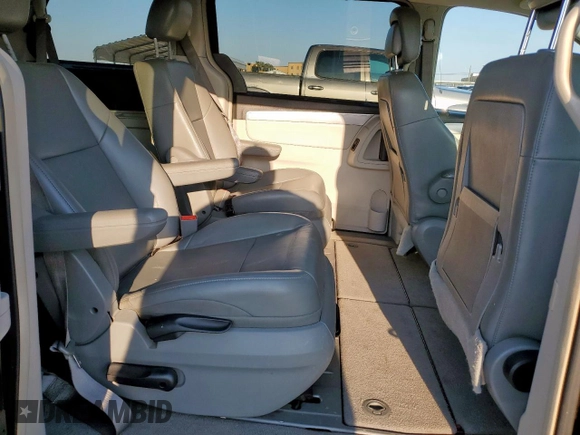2012 Volkswagen Routan SE with VIN 2C4RVABG9CR293738, listed as a Copart auction lot 56408455 with 123,546 mi miles and Clean title. Bid and sale history available at DreamBid. Image 11.
